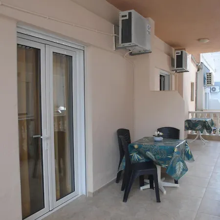 Ξενοδοχείο με διαμερίσματα Light Blue