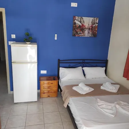 Light Blue Ξενοδοχείο με διαμερίσματα Παραλία